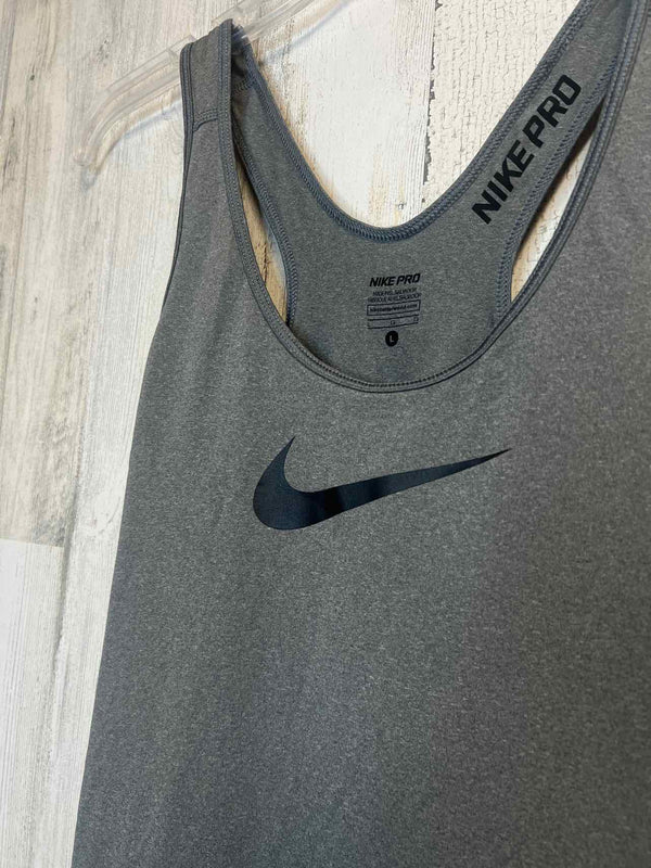 Nike Size L Shirt