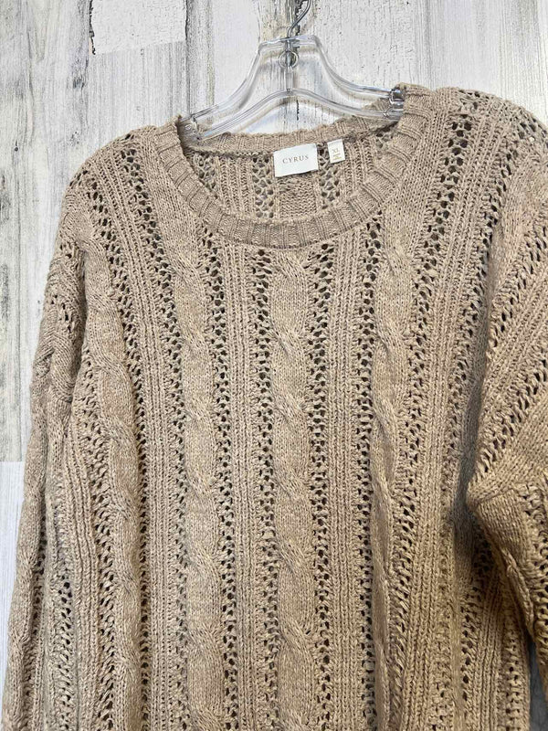 Cyrus Size XL Sweater