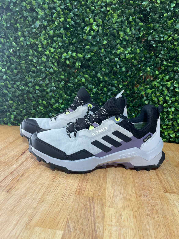Shoe Size 7 Adidas Sneakers
