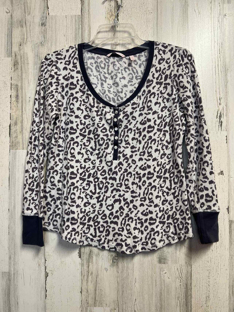 Victoria's Secret Size M Shirt