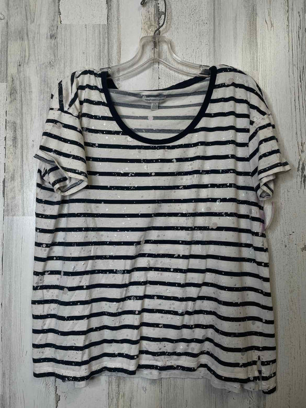 American Eagle Size L Shirt