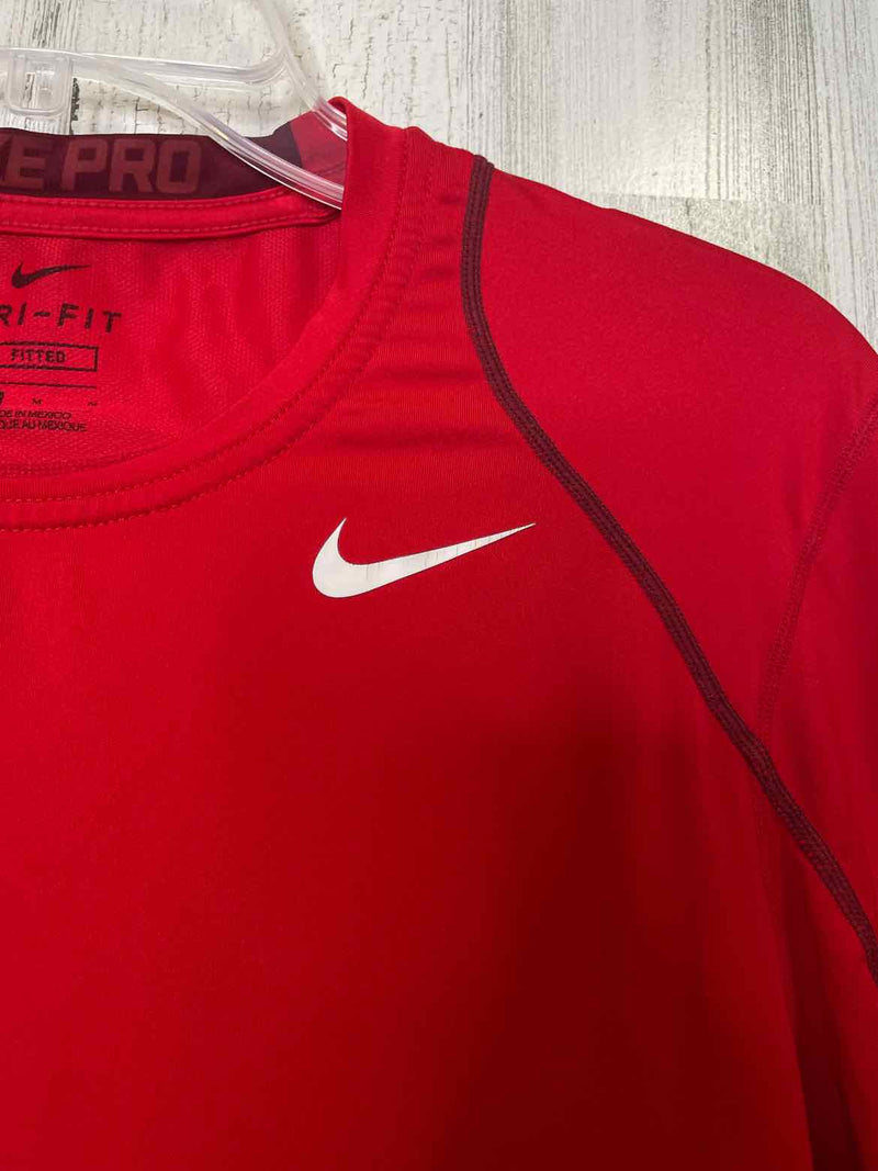 Size M Nike Shirt