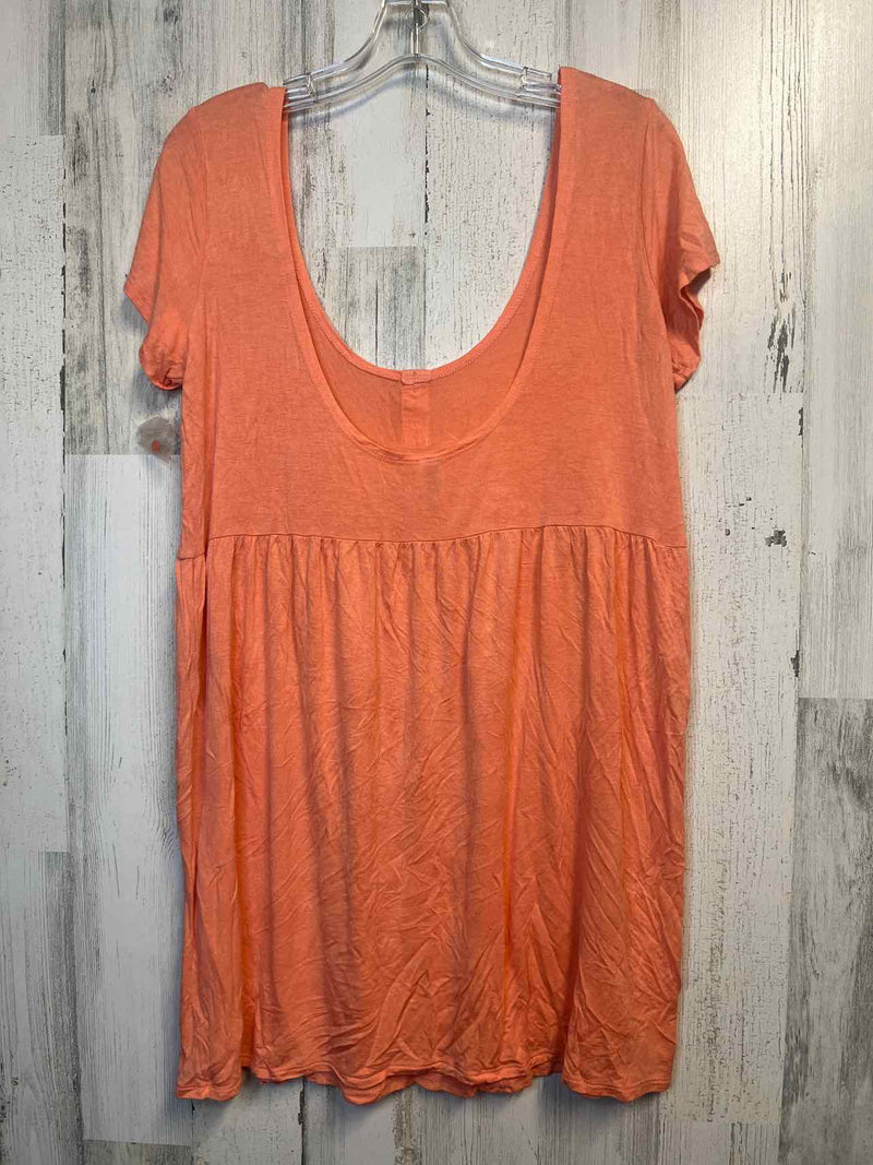 BCBG Size L Shirt