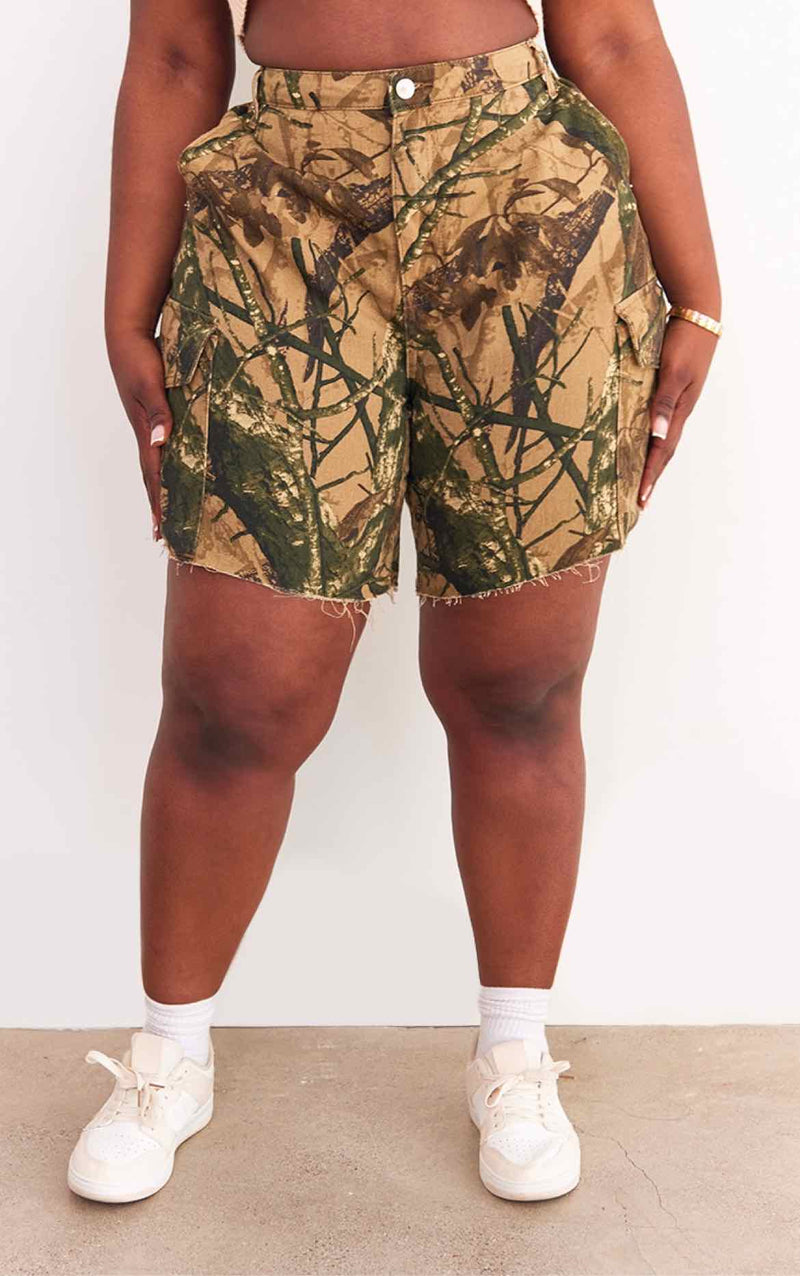 Size 18 Pretty Little Thing Shorts