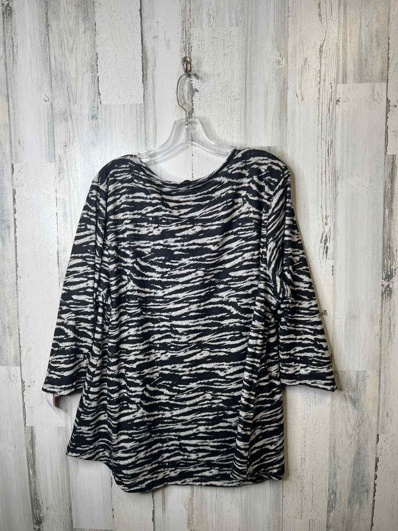 Boutique Size 3X Shirt