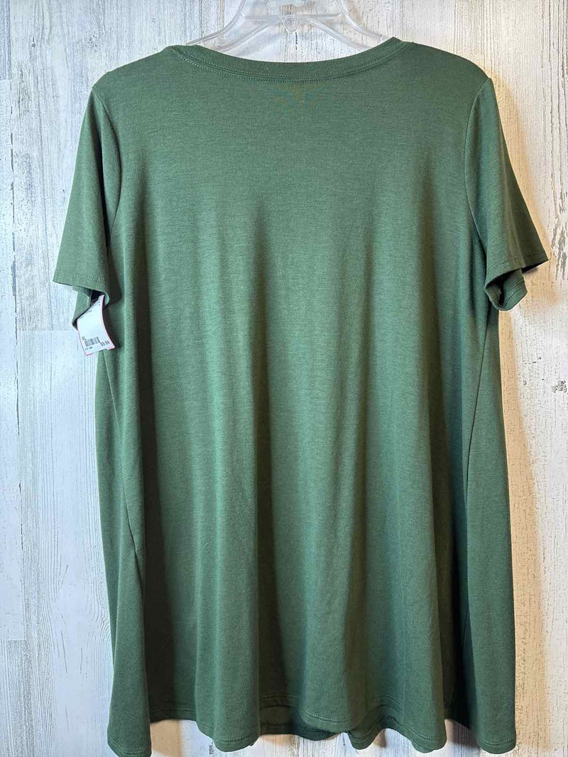 Zenana Outfitters Size XL Shirt