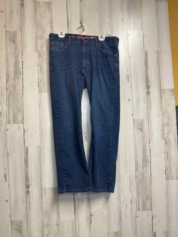 Size 36/29 Wrangler Pants