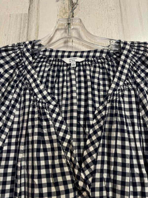 Crown & Ivy Size L Shirt