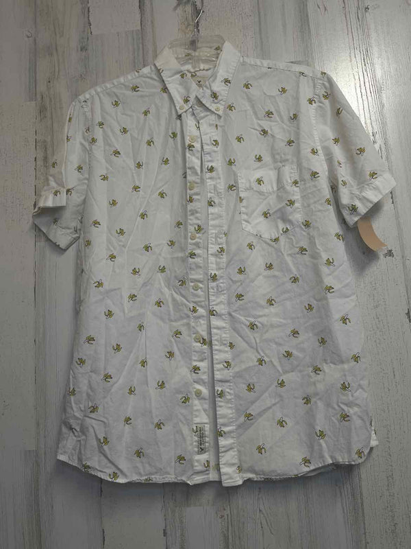 Size M American Eagle Shirt