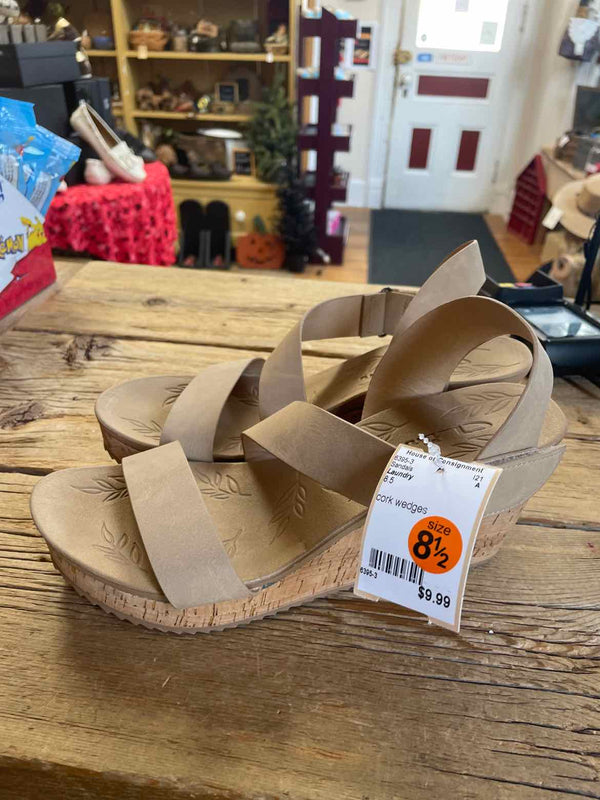 8.5 Laundry Sandals