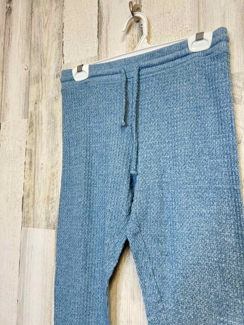Size M American Eagle Pants