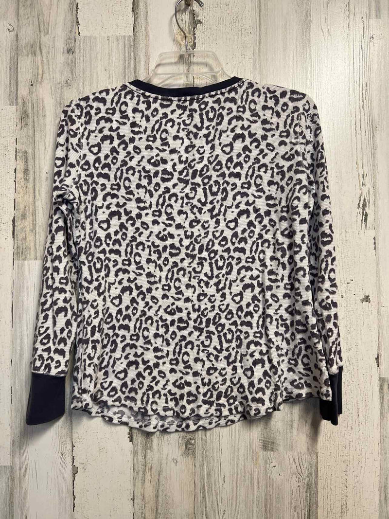 Victoria's Secret Size M Shirt