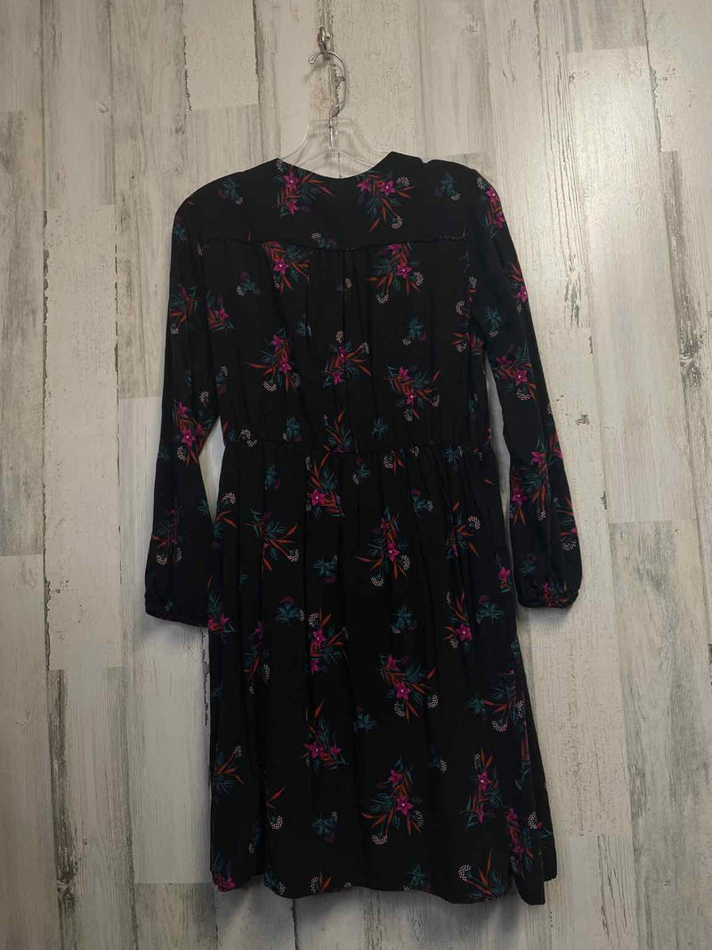 Size M GAP Dress