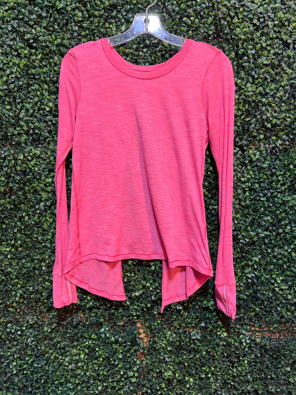 LuLuLemon Size M Shirt