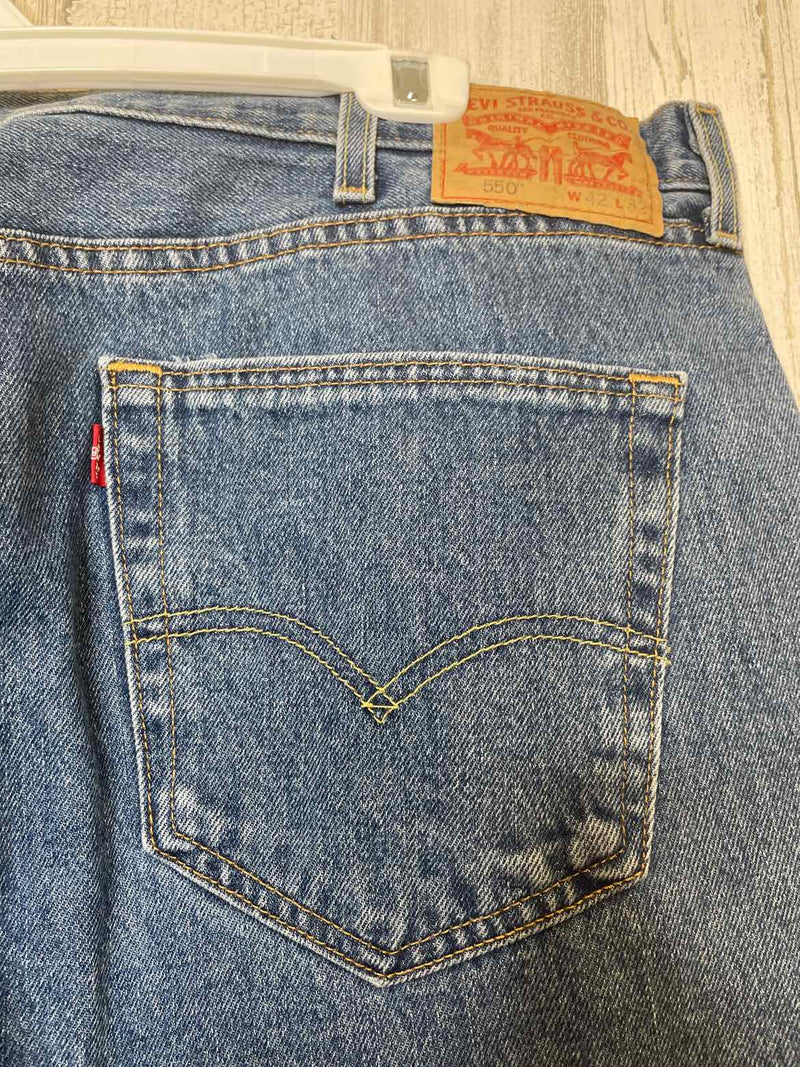 Size 42/32 Levi Strauss & Co. Jeans