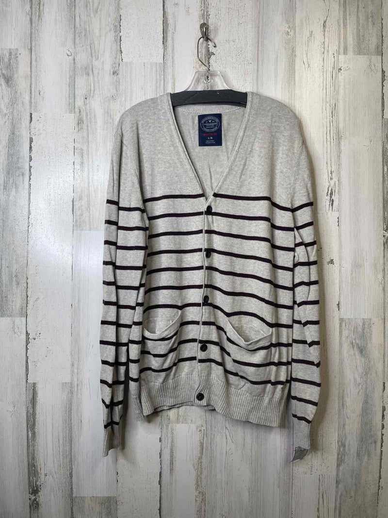 Size L American Eagle Sweater