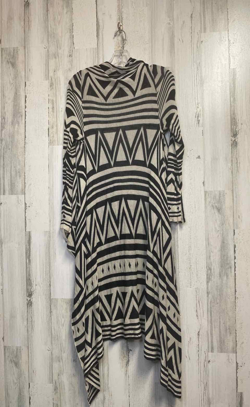 Size M Boutique Cardigan