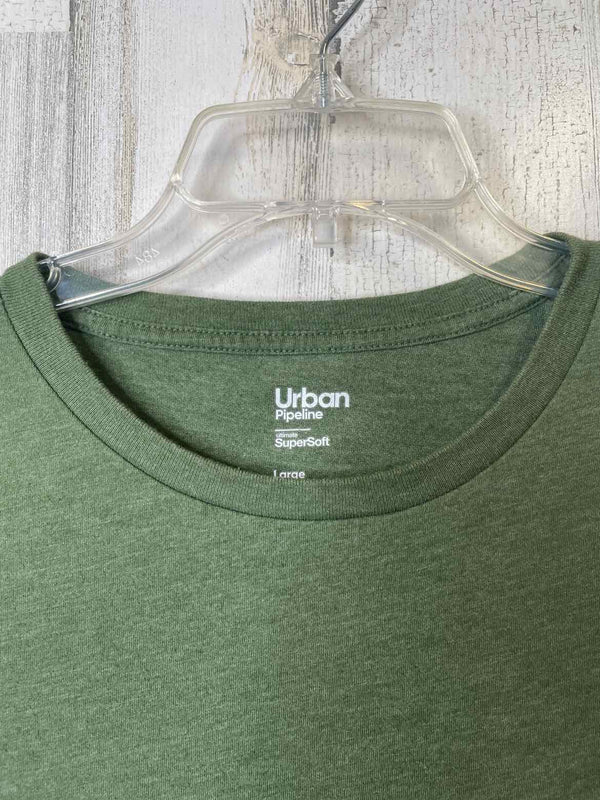 Size L Urban Pipeline Shirt