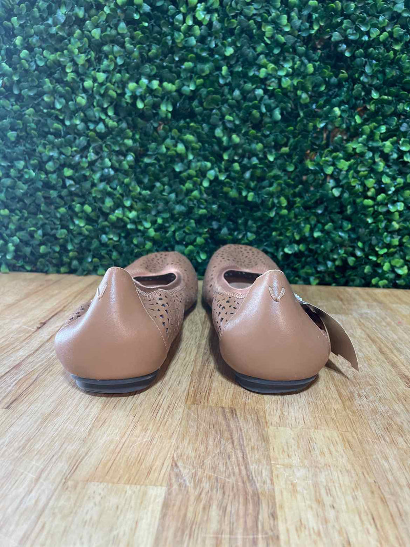 Shoe Size 7.5 Vionic Shoes
