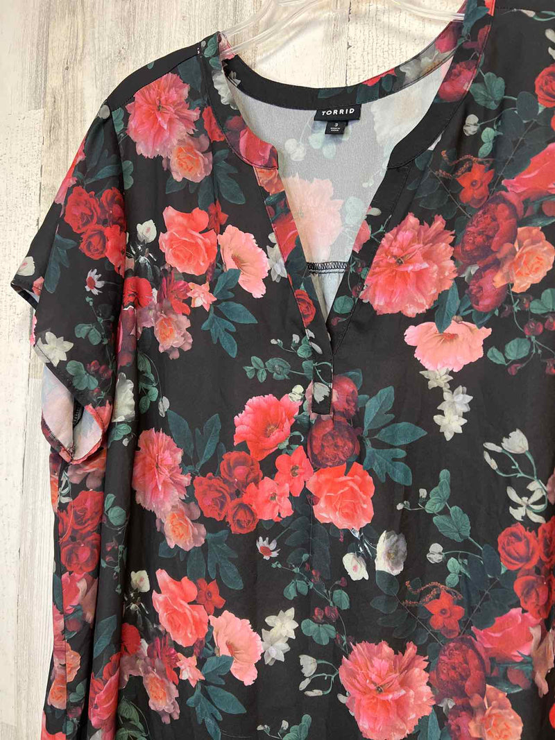 Torrid Size 2X Shirt