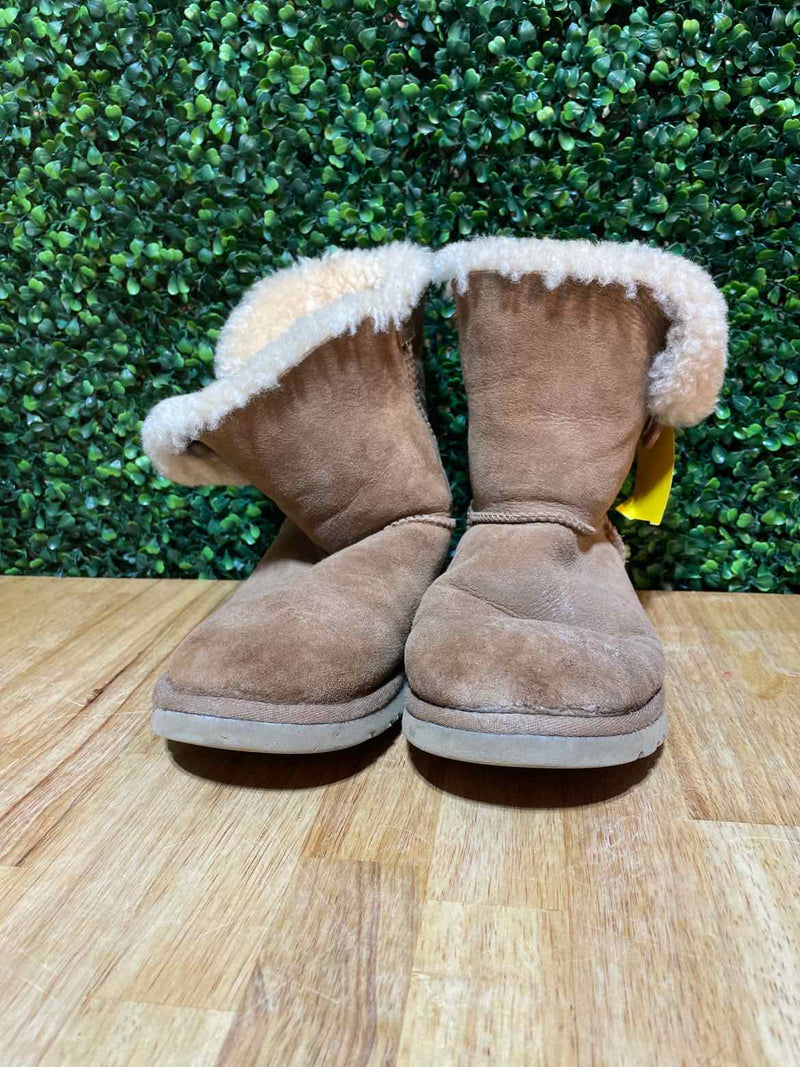 Shoe Size 6 UGG Boots