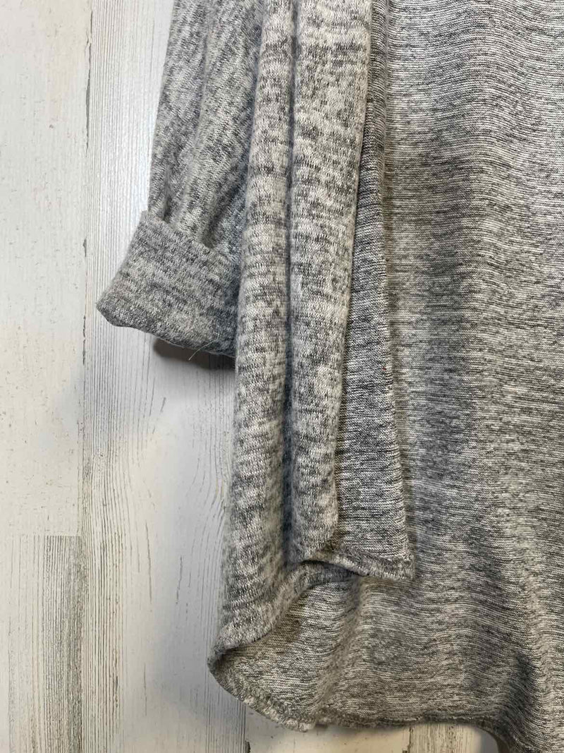 Size S Olivia Rae Cardigan