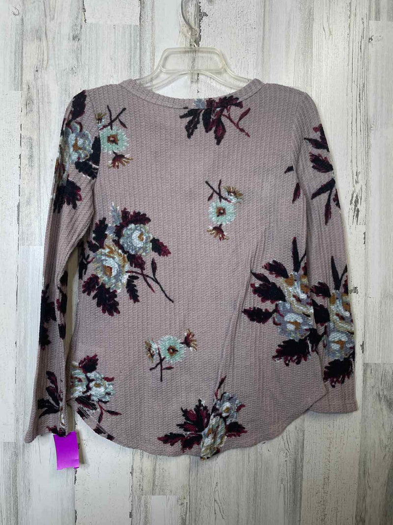 Maurices Size S Shirt