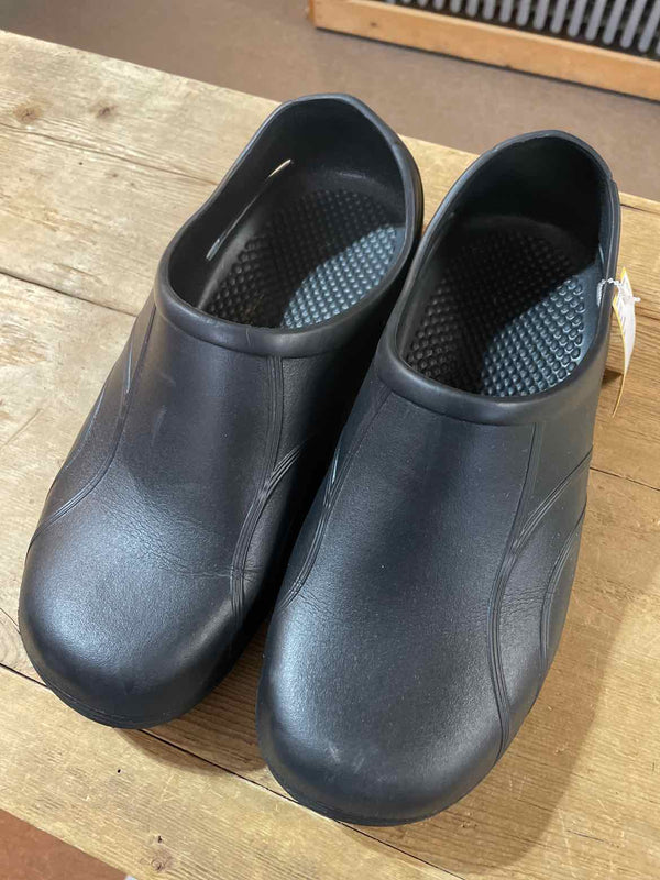 Shoe Size XL Actionflex Shoes