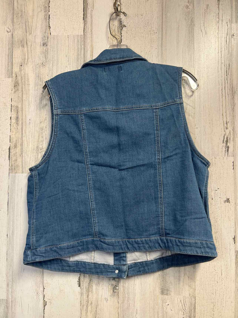 One World Size L Vest