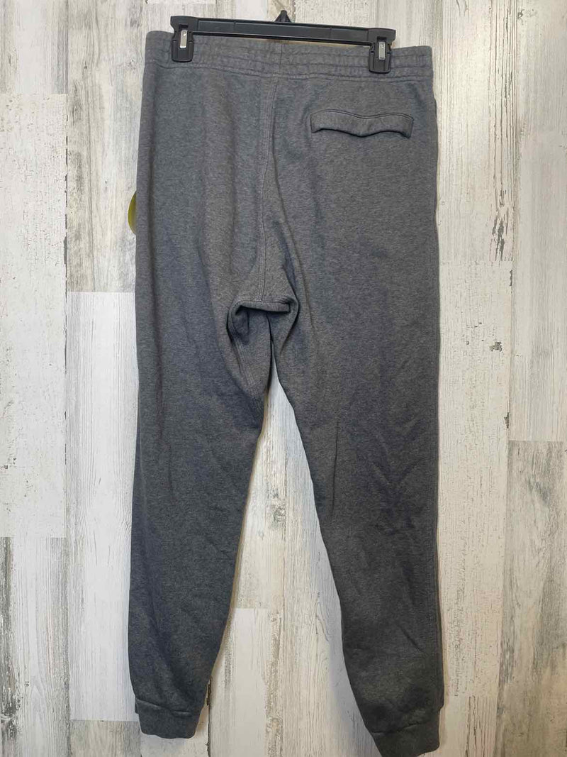 Size M Nike Pants