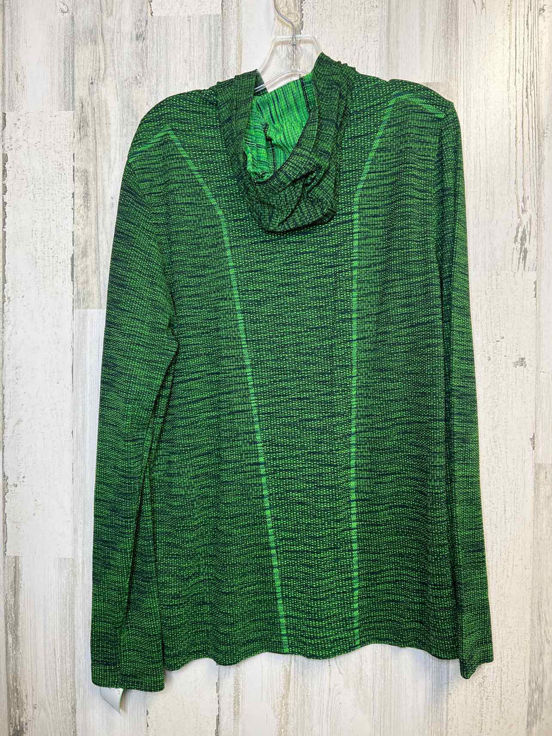 Size L Under Armour Hoodie