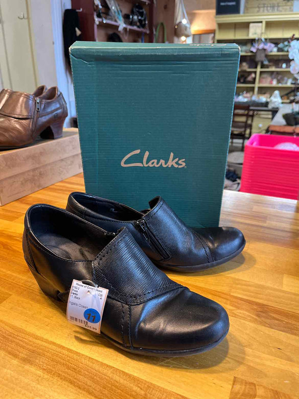 11 Clarks Shoes