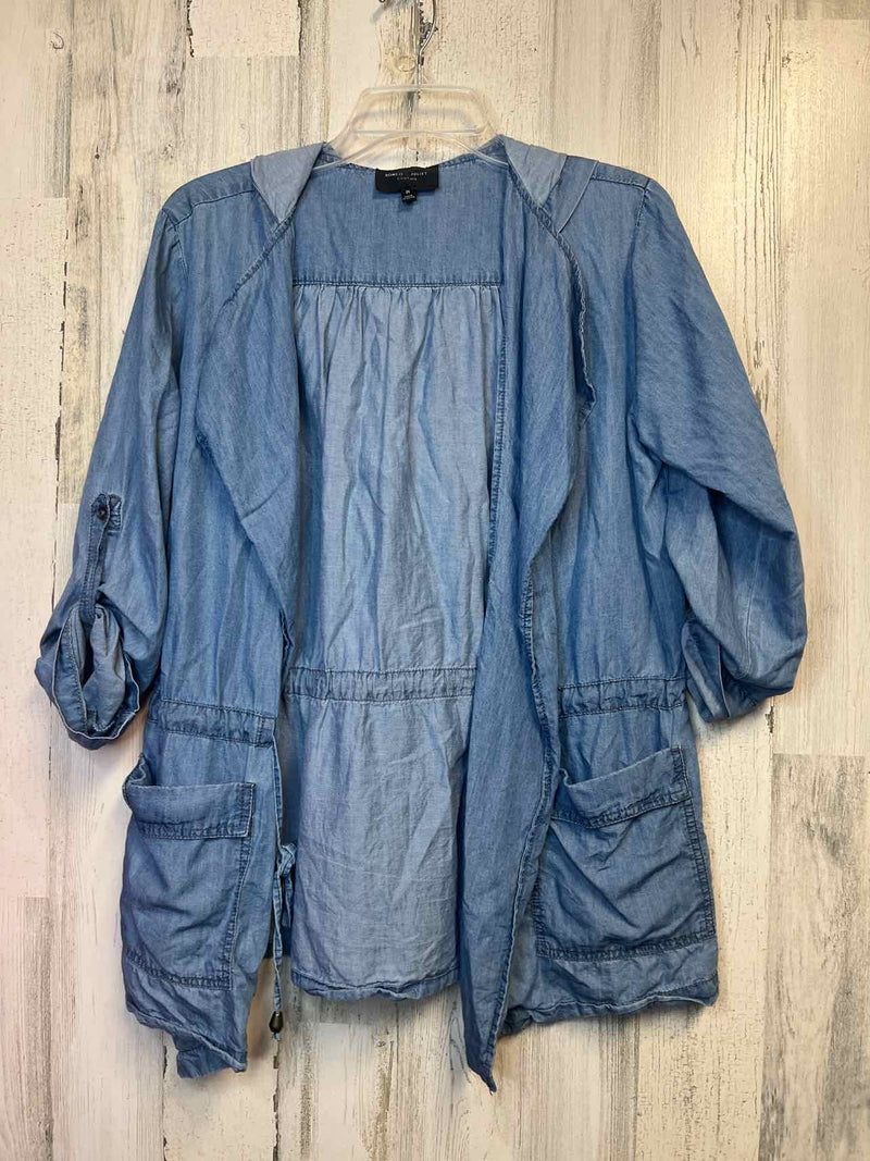 Size M Romeo + Juliet Couture Cardigan