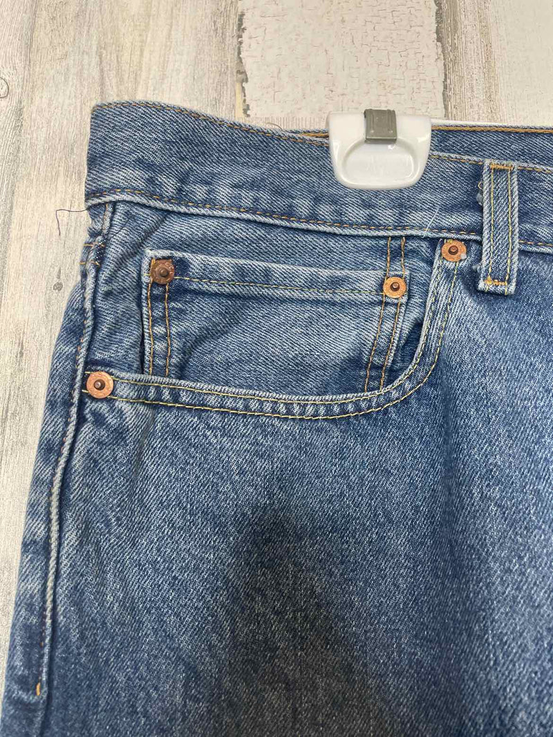 Size 42/32 Levi Strauss & Co. Jeans