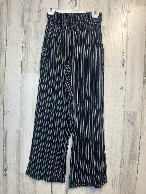Size M Billabong Pants