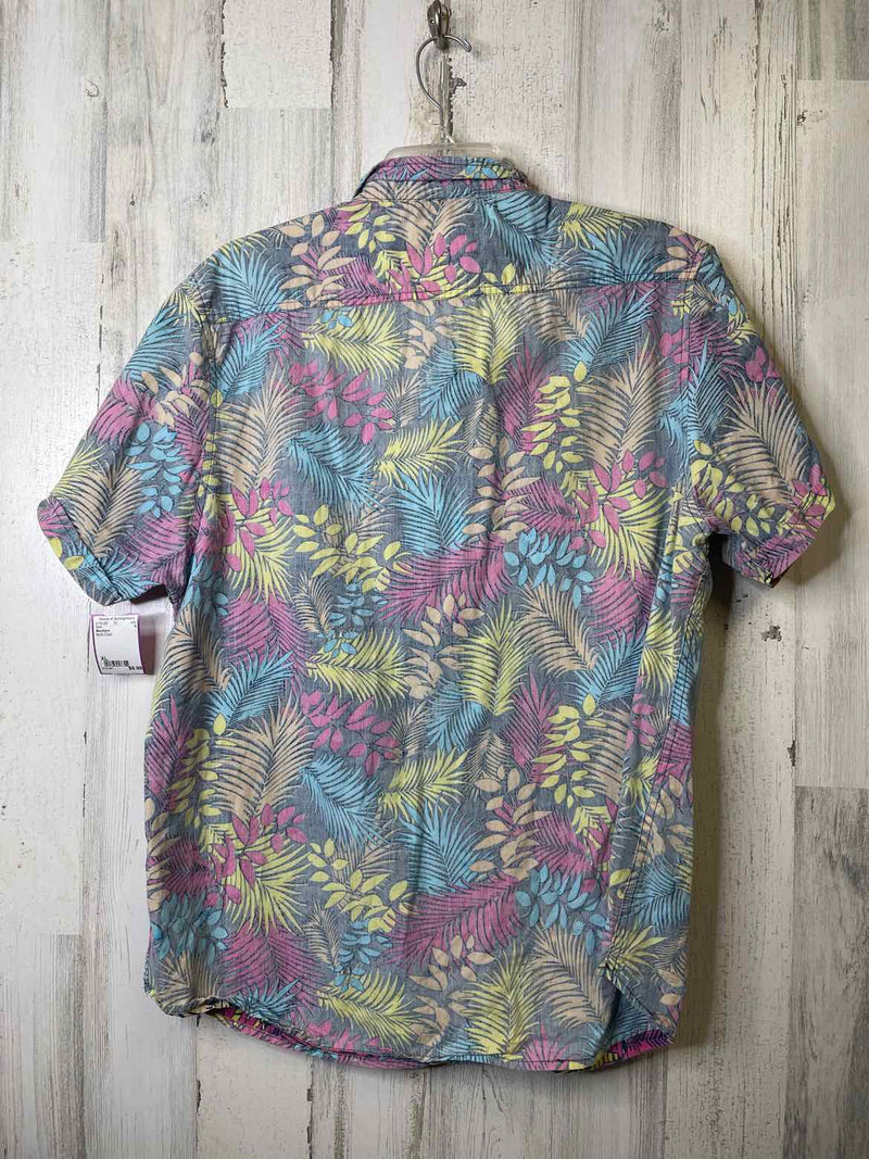 Size XL Boutique Shirt