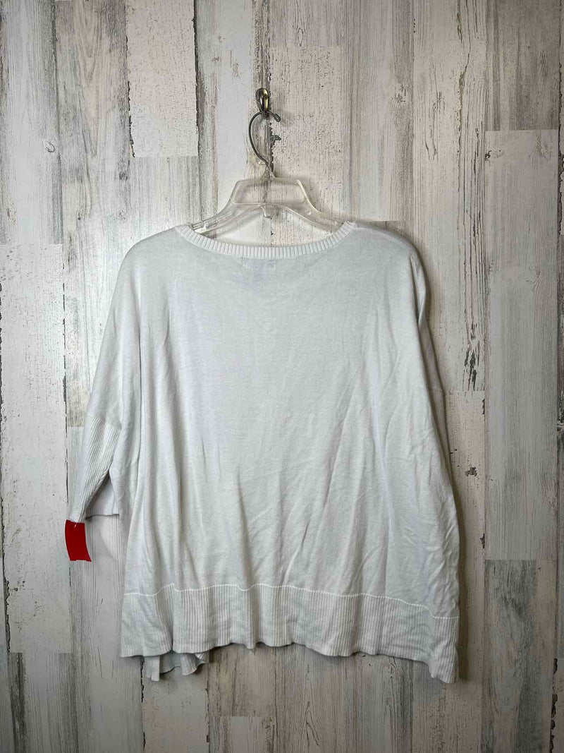 GAP Size L Shirt