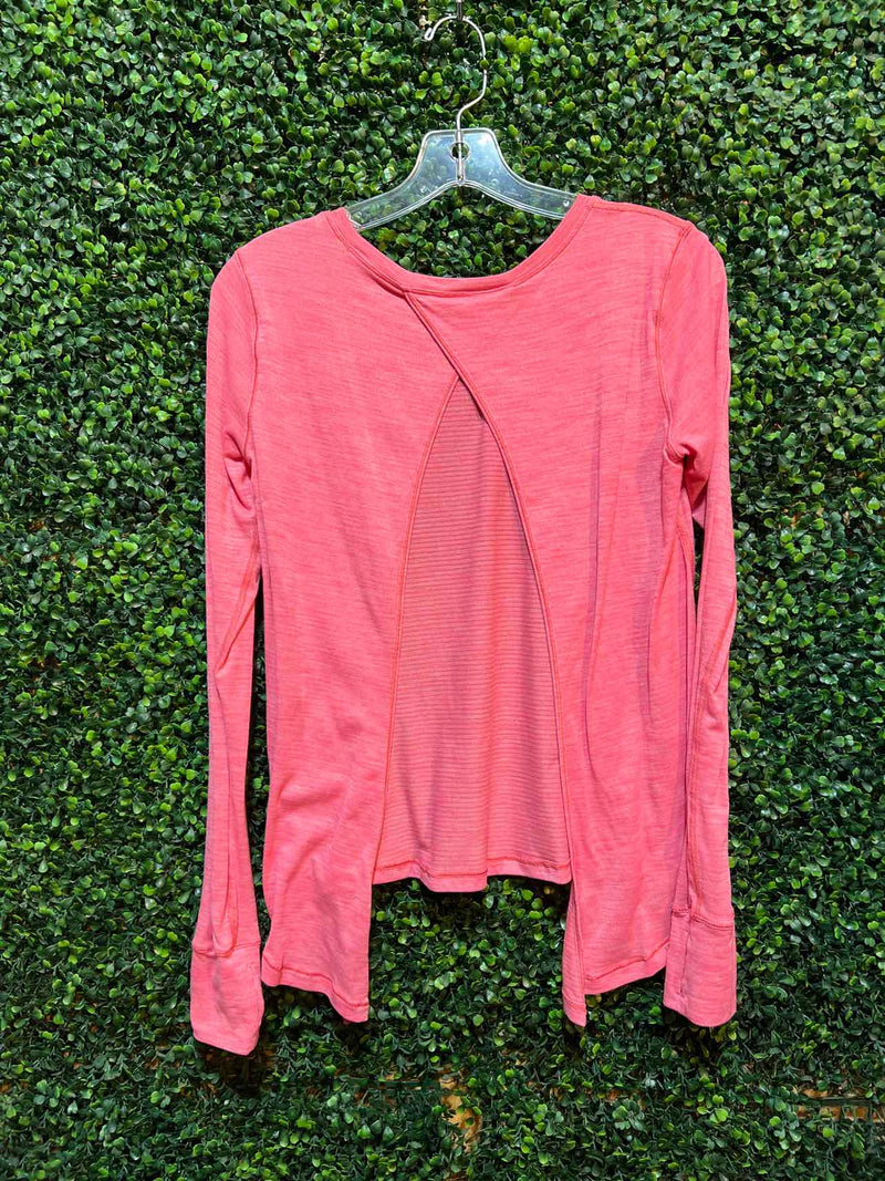 LuLuLemon Size M Shirt