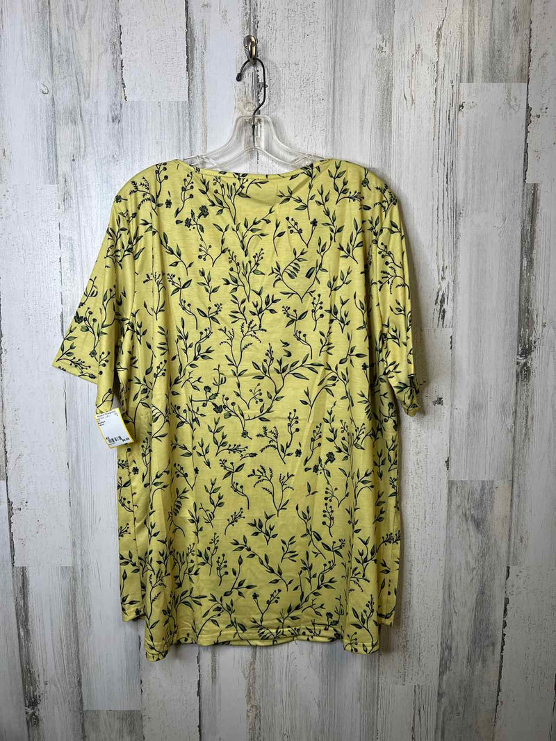 Boutique Size 4X Shirt