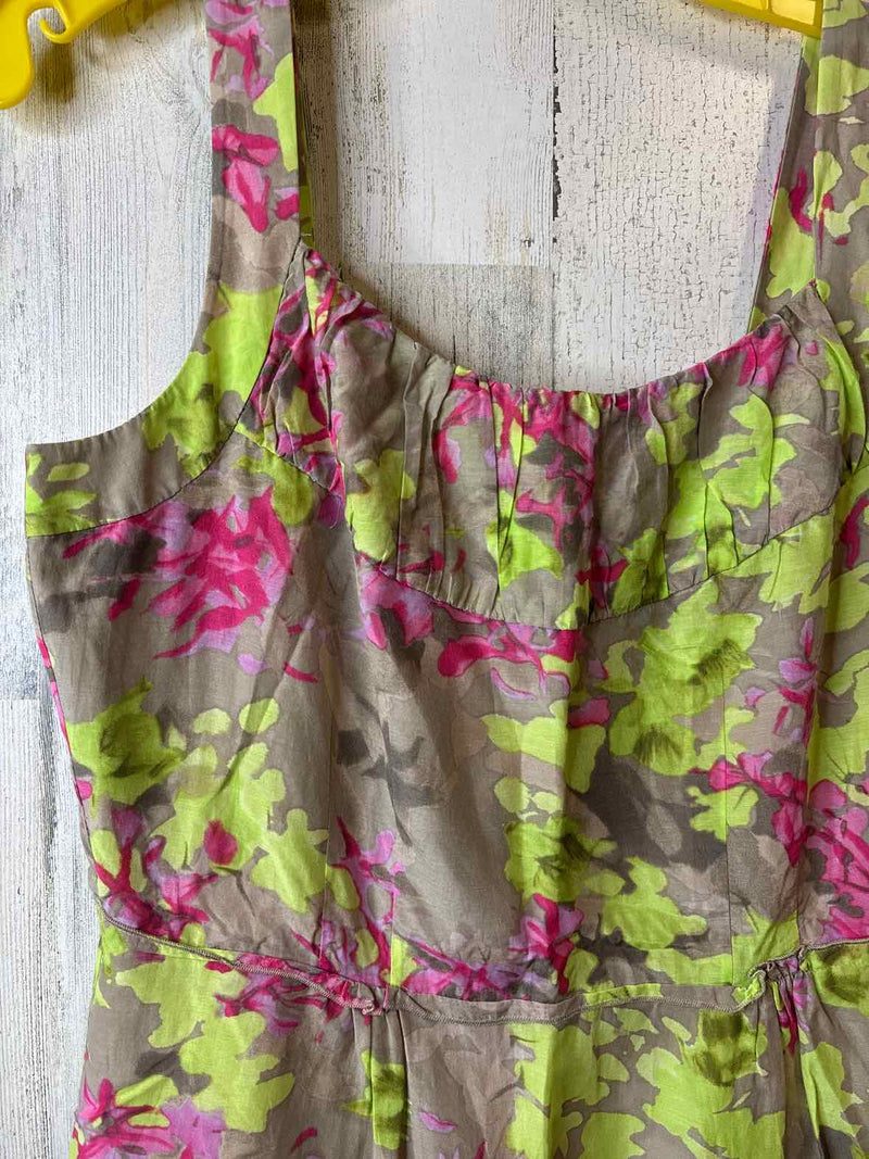 Size 6 Banana Republic Dress