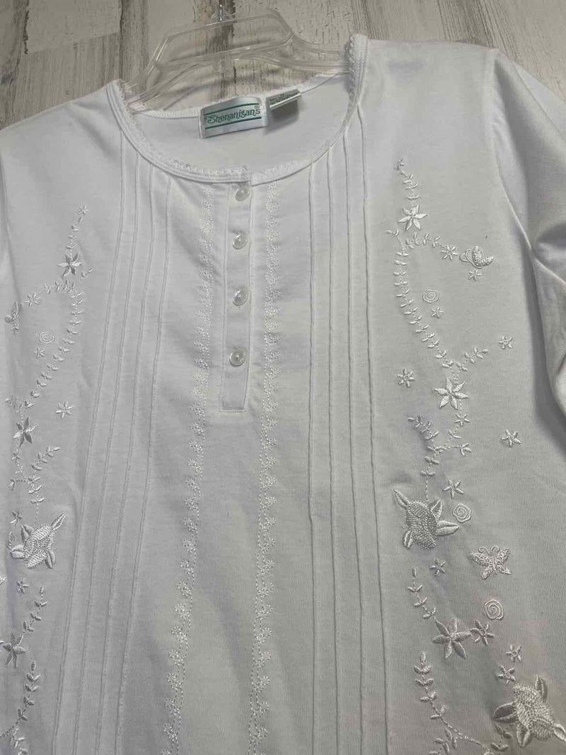 Boutique Size M Shirt