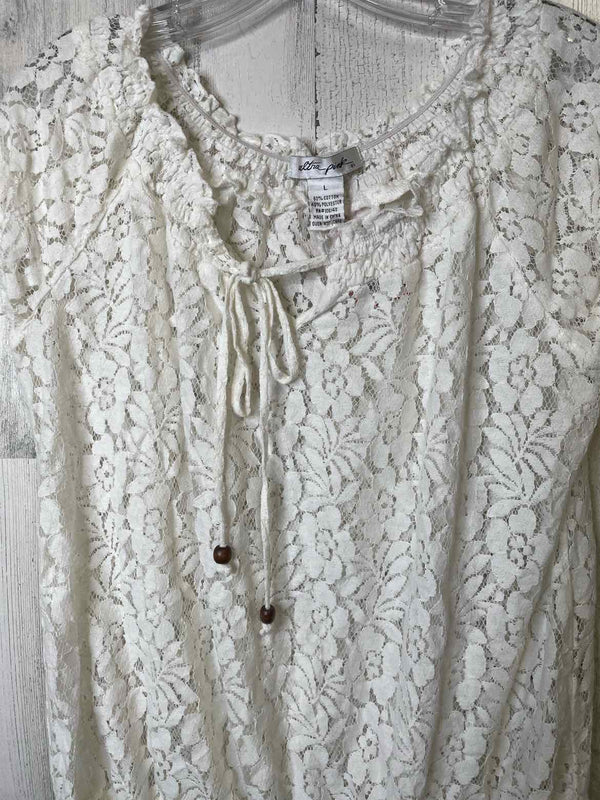 Boutique Size L Shirt