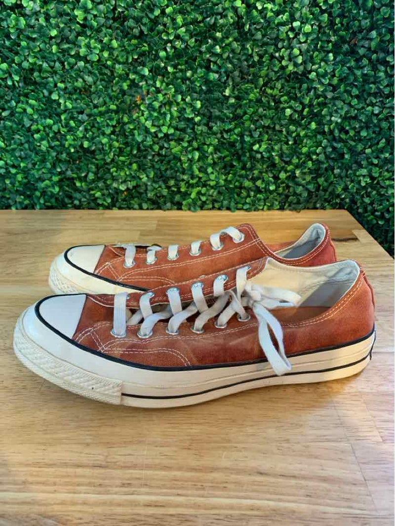 Shoe Size 9.5 Converse Sneakers