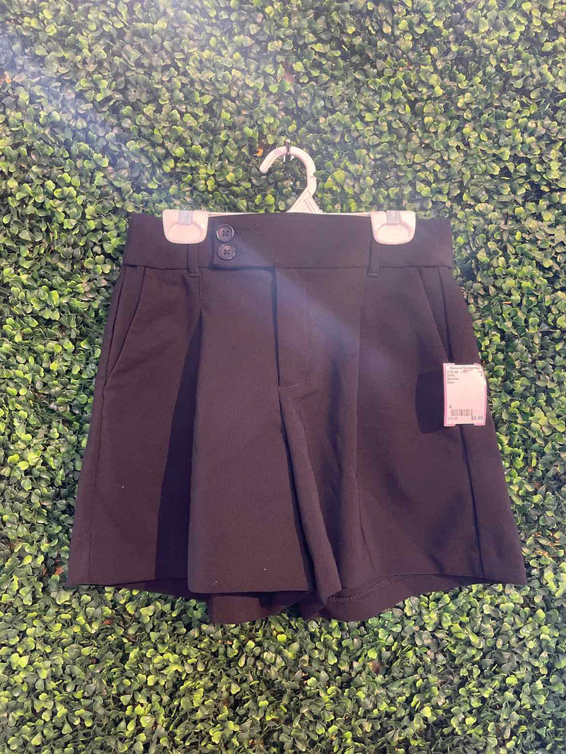 Size 4 Maurices Shorts