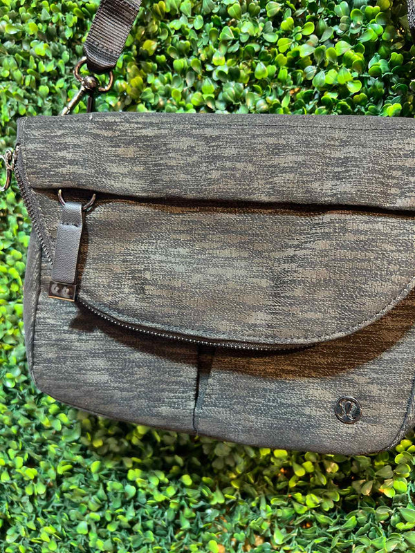 LuLuLemon Purse