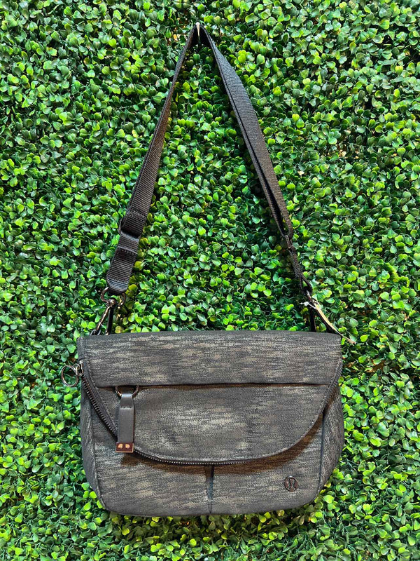 LuLuLemon Purse
