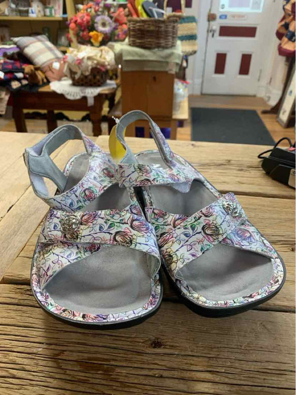 Shoe Size 8.5 Alegria Sandals