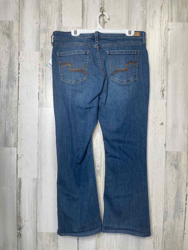 Size 16 Levi Strauss & Co. Jeans