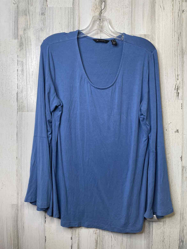 Halston Size M Shirt