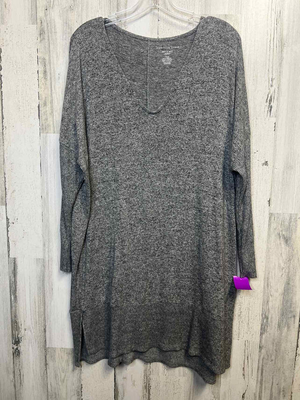 American Eagle Size L Shirt